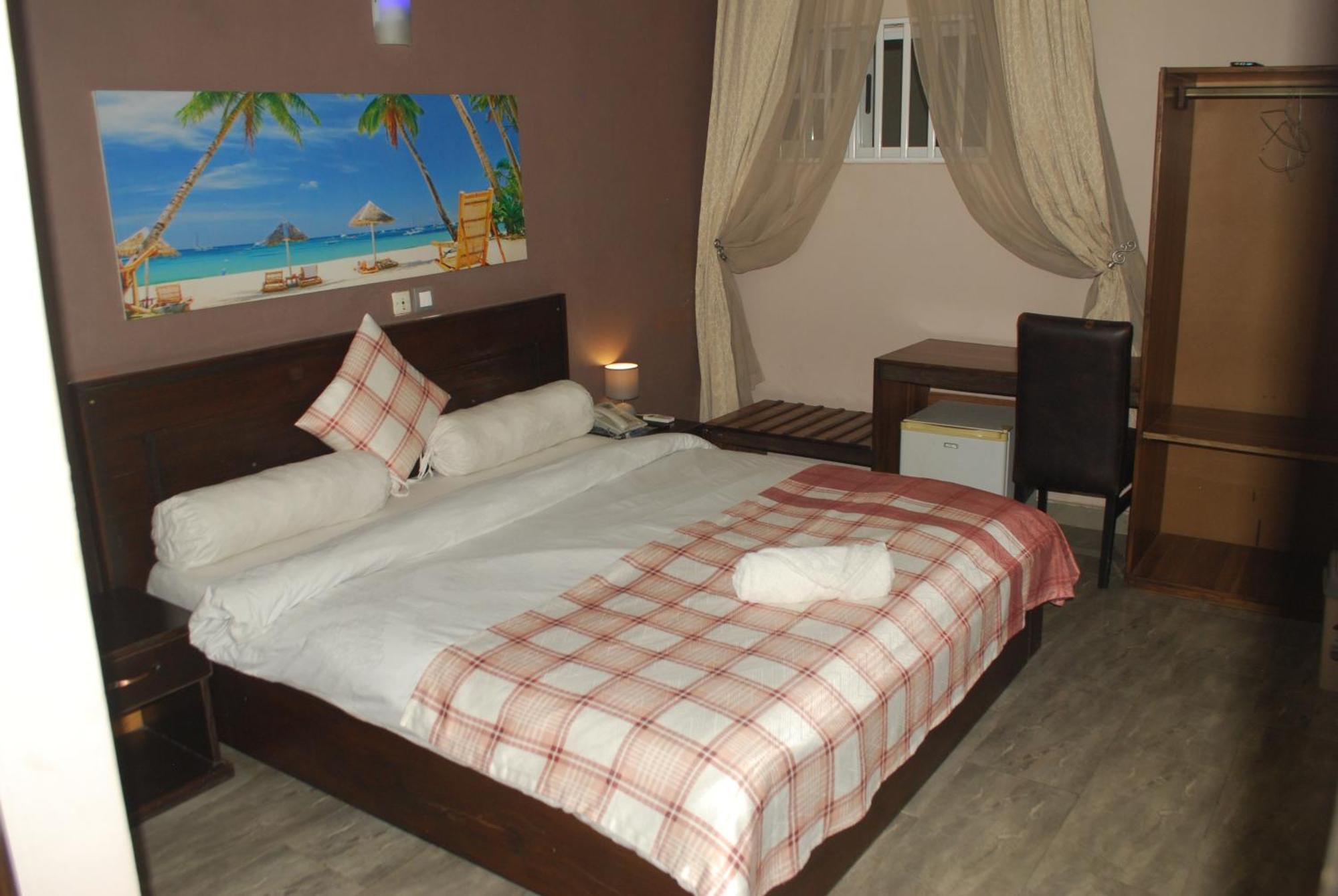 Benin City Center Hotel Котону Екстер'єр фото